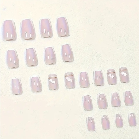 NWOT~ Full cover press on nails, set of 24 count. Includes nail glue - Picture 3 of 9